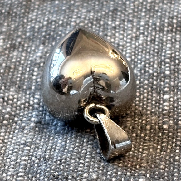 Puffed Heart Chime Pendant - Picture 3 of 9